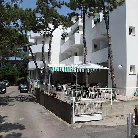 מלון Garden ליגננו סביאדורו