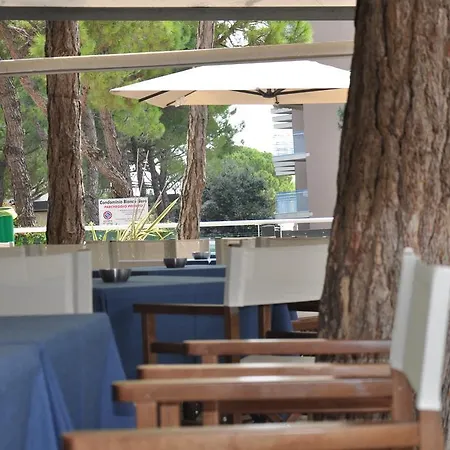 Garden 3* ליגננו סביאדורו